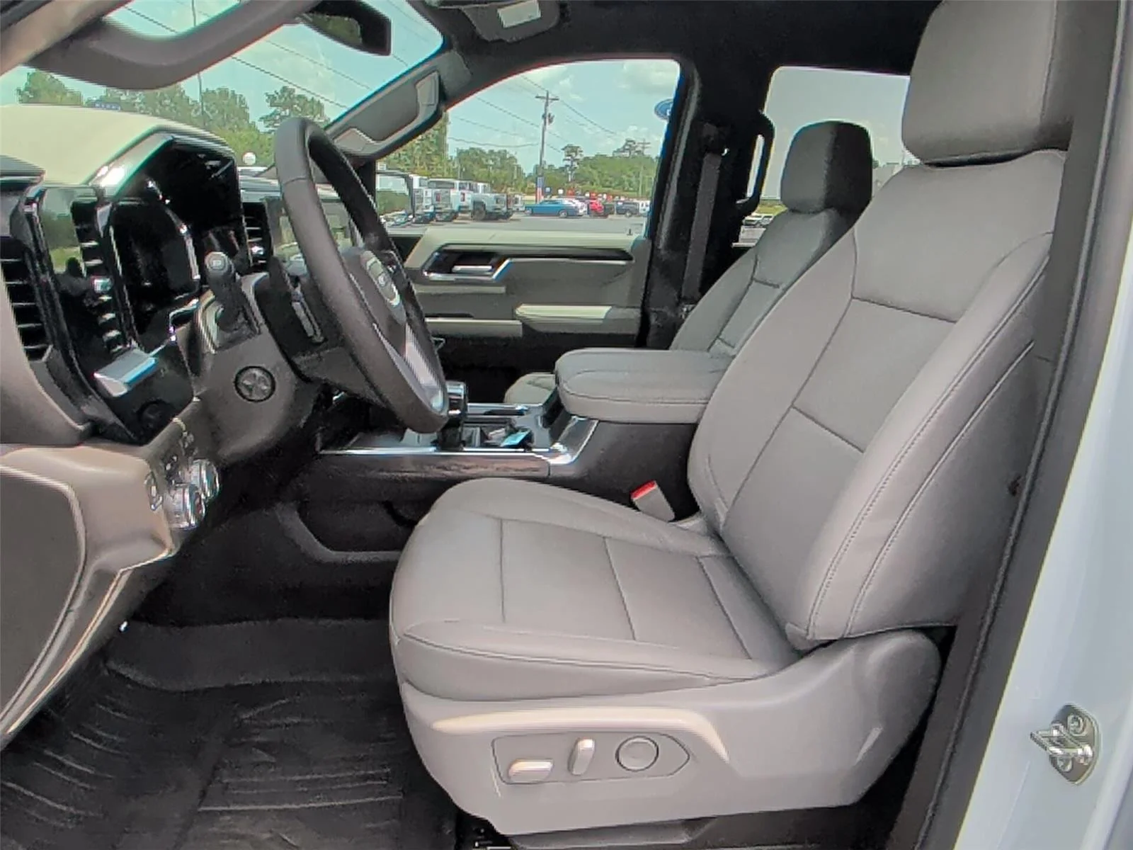 New 2026 Glacier White Tricoat GMC SLT image 11