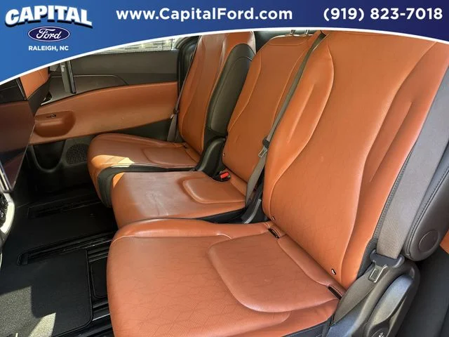 Used 2025 Blue Kia SX image 18