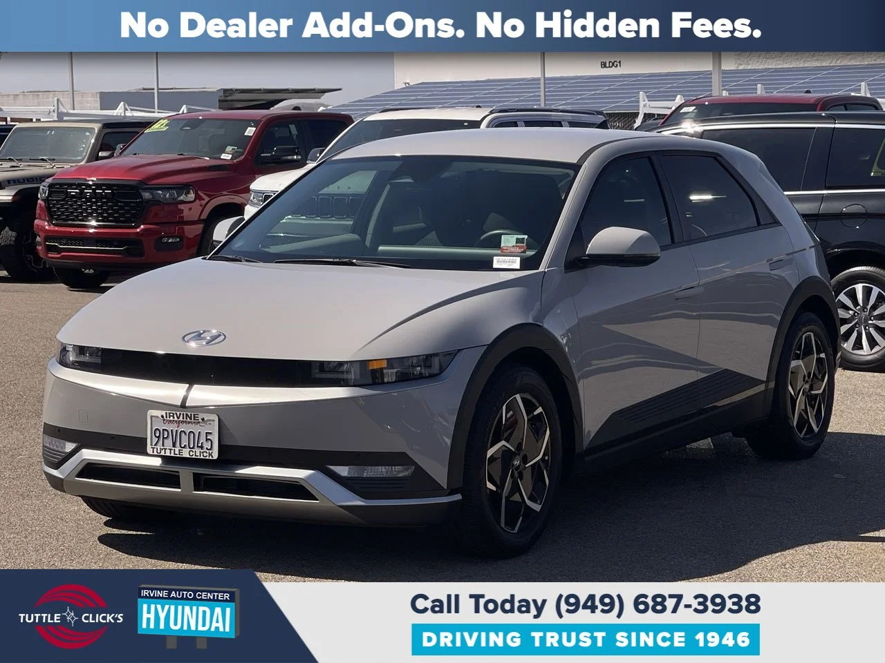 Used 2024 CYBER GRAY HYUNDAI SEL image 12