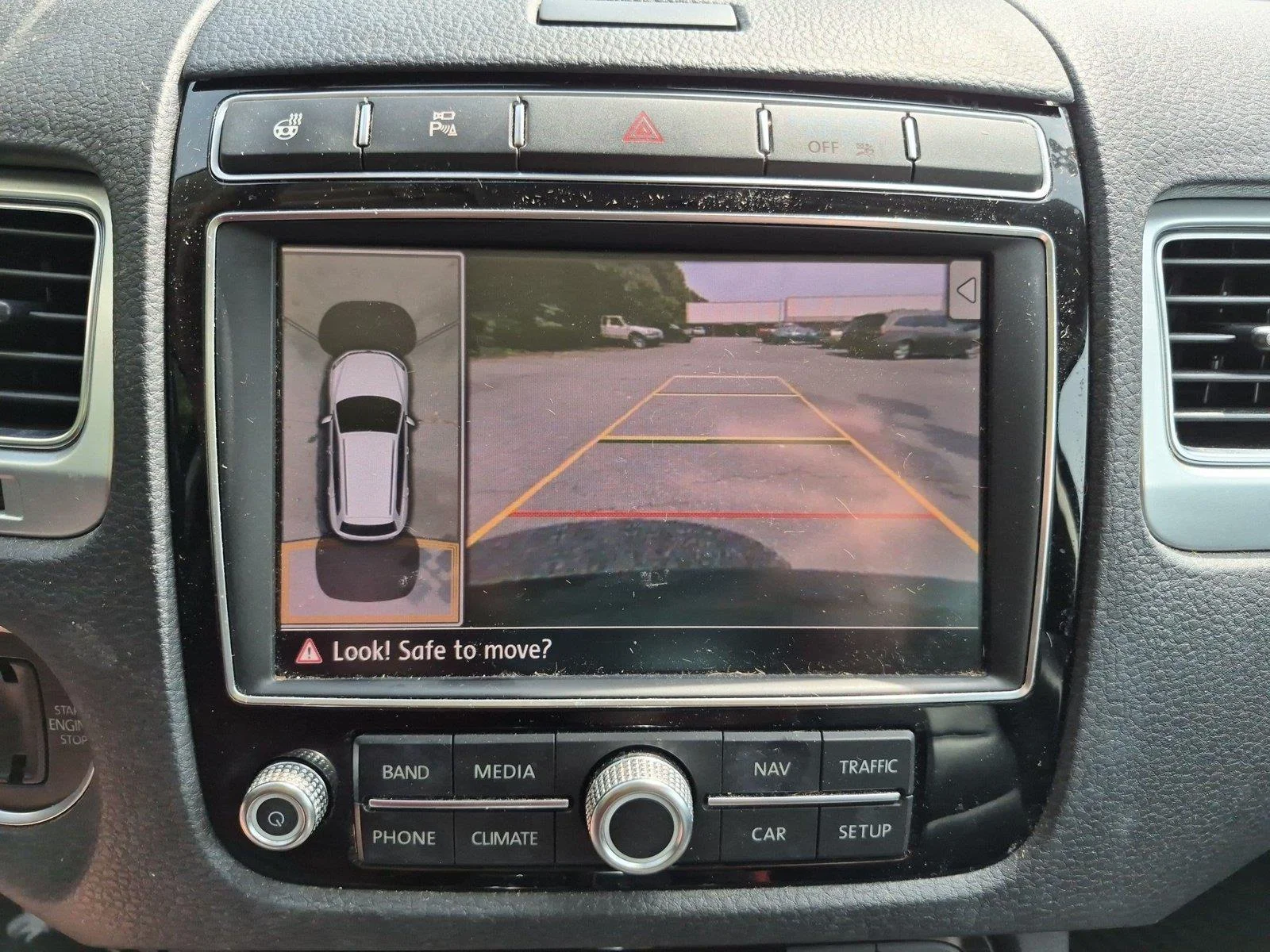Used 2016 Deep Black Pearl Volkswagen Executive image 26
