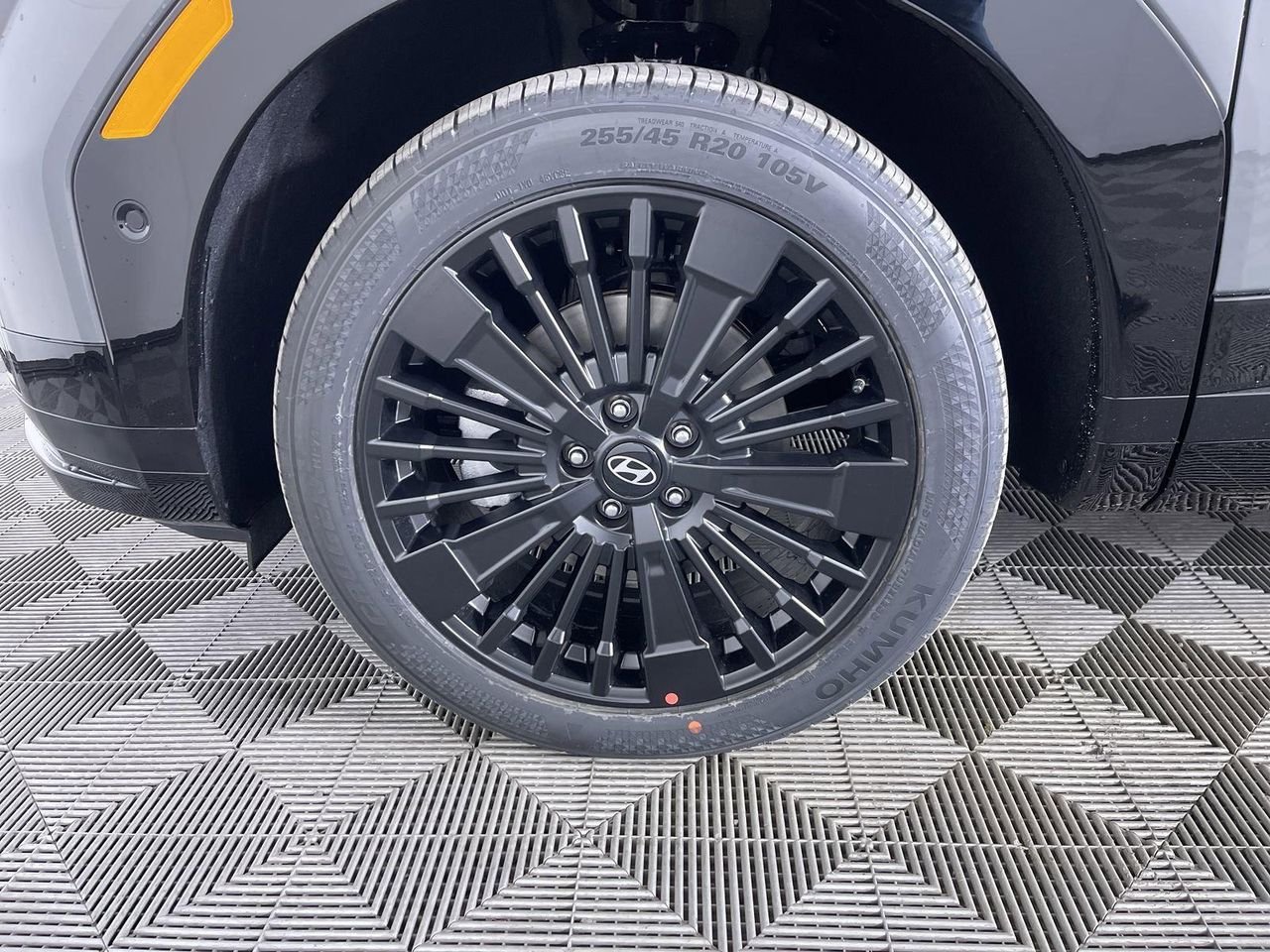 New 2026 Hampton Gray Hyundai Calligraphy AWD image 9