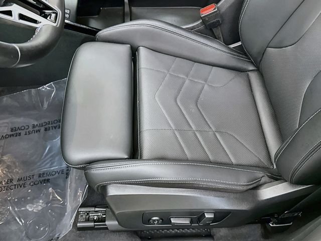 Used 2026 Black Sapphire Metallic BMW M35i image 20