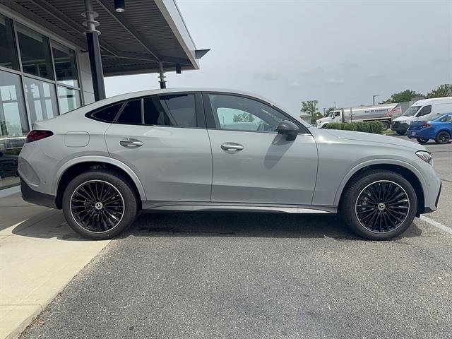 New 2026 MANUFAKTUR Alpine Grey Mercedes-Benz GLC 300 4MATIC® image 4