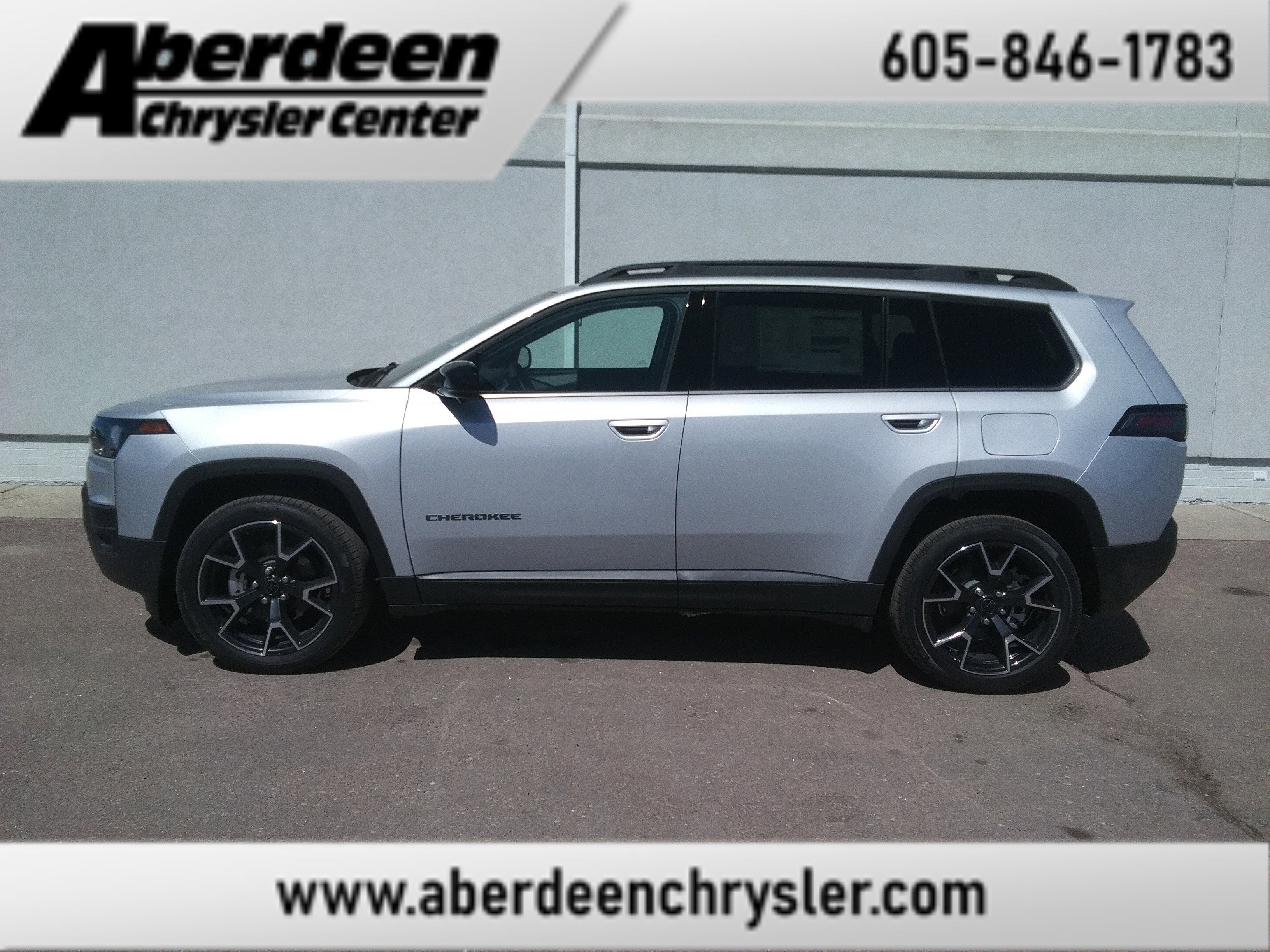 2026 Jeep Cherokee Overland HEV 4X4's photo