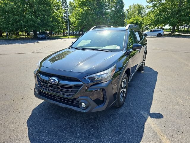 Used 2023 Crystal Black Silica Subaru Premium image 2
