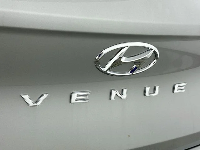 New 2026 Silver Hyundai SEL image 23