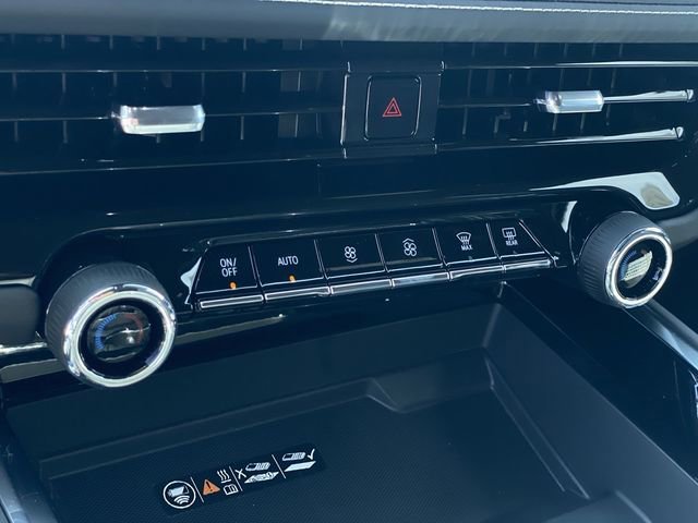 2026 Chevrolet Suburban Premier - Photo 23