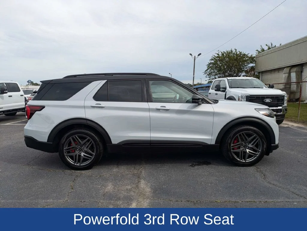 Used 2026 White Ford ST image 3