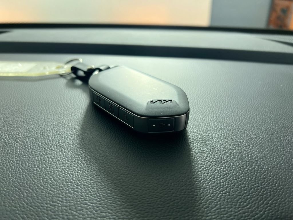 New 2026 Wolf Gray Kia X-Line SX Prestige AWD image 31