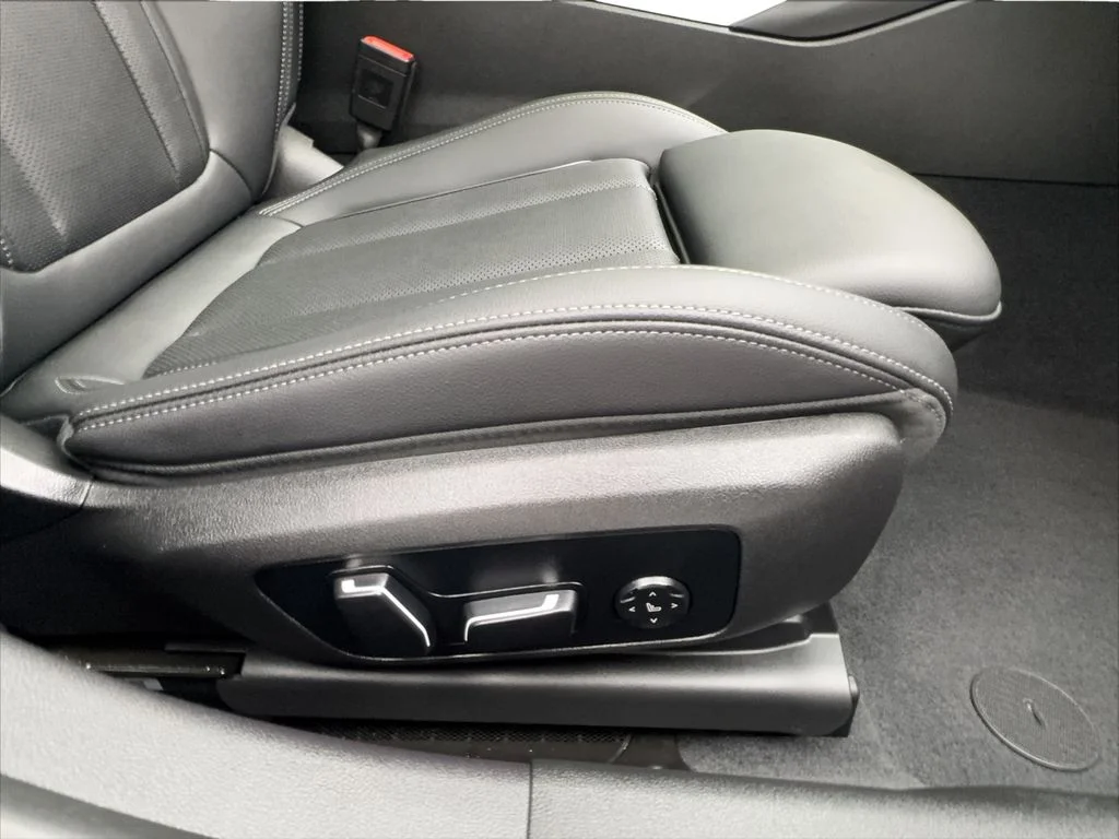 Used 2026 Gray BMW 330i xDrive image 34