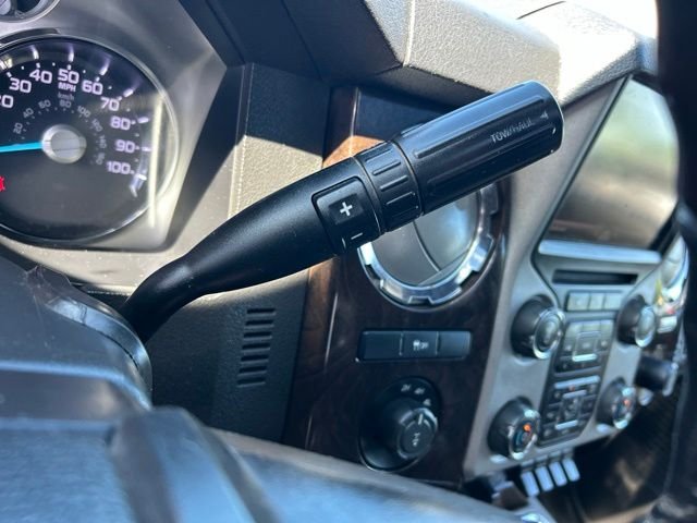 Used 2015 White Ford Platinum image 32