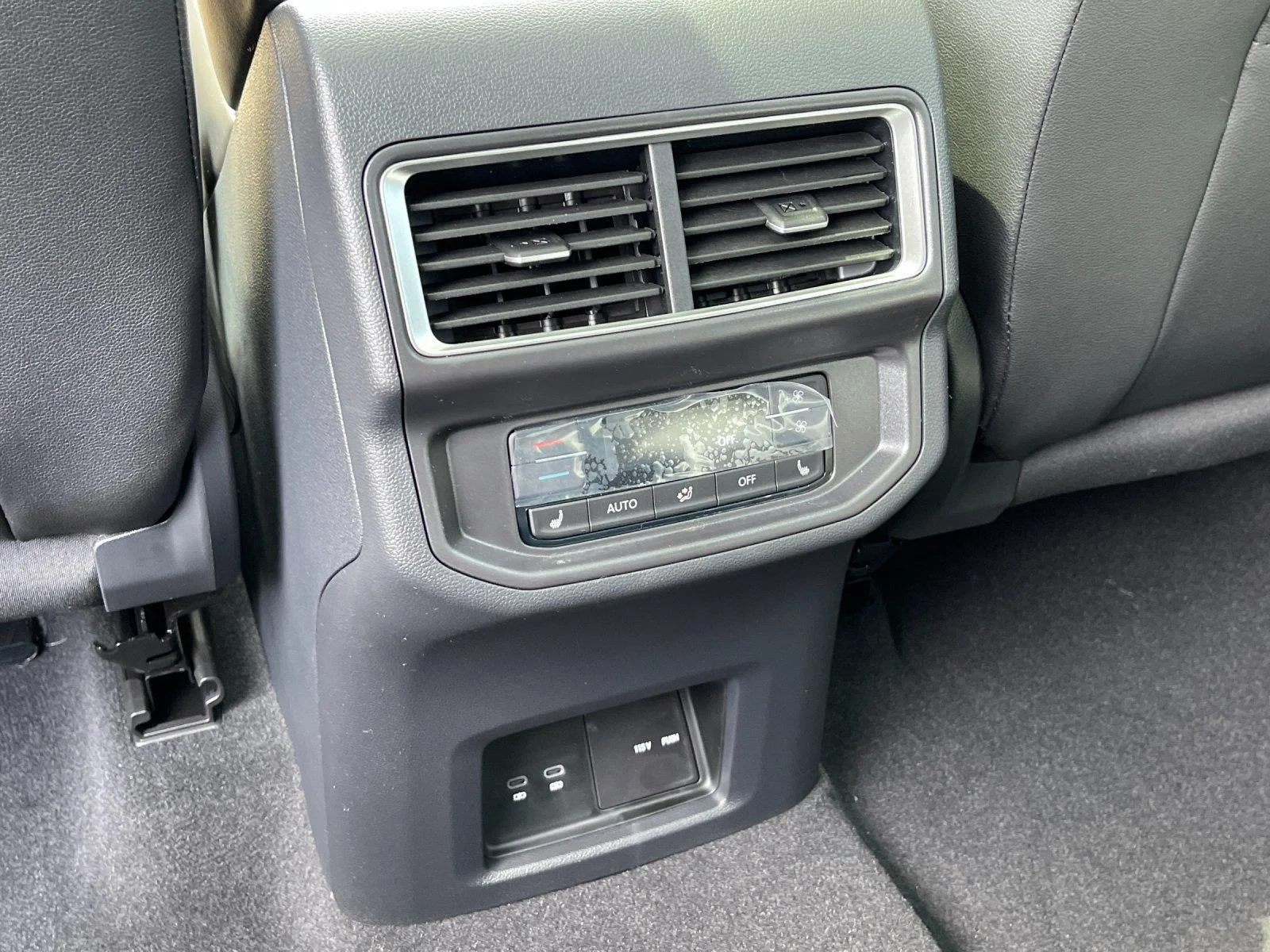 New 2026 deep black pearl Volkswagen 2.0T SEL image 34