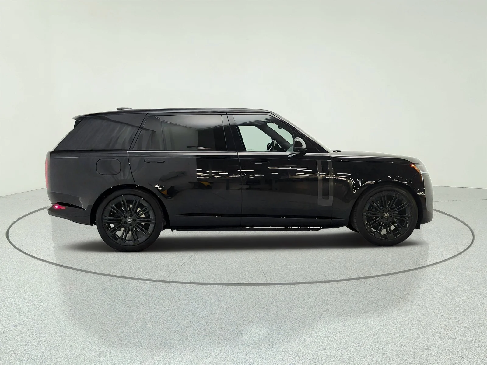 Used 2025 Santorini Black Metallic Land Rover P400 SE LWB 7 Seat image 4