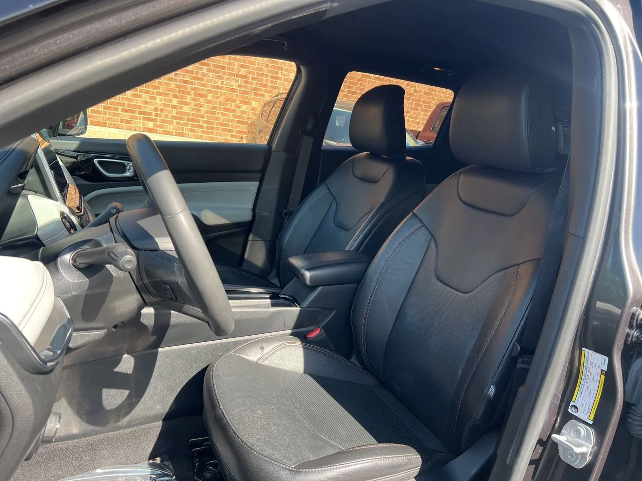 Used 2023 Gray Jeep Limited image 16