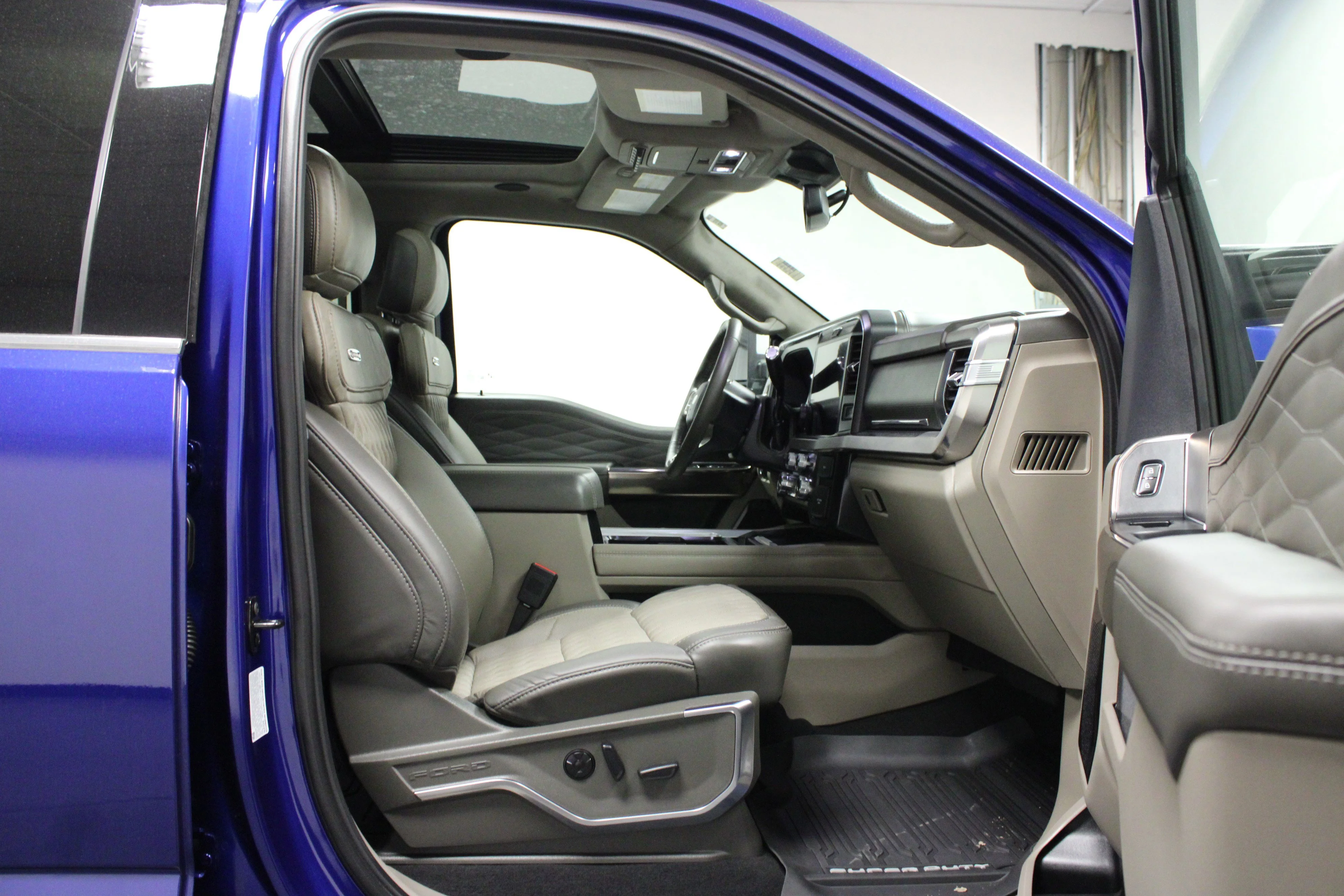 Used 2026 Argon Blue Metallic Ford Platinum image 16