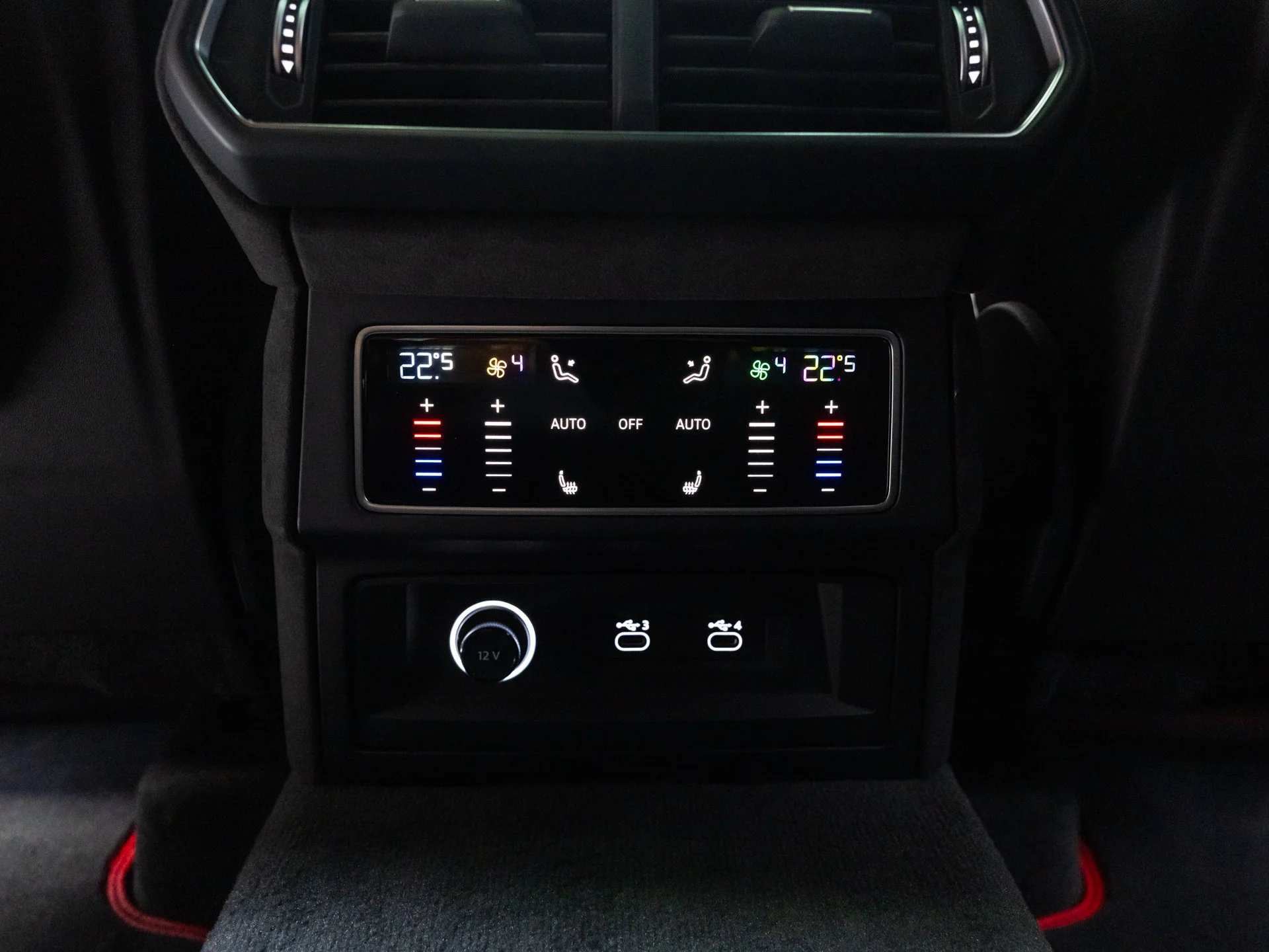 Used 2025 Nero Noctis Metallic Lamborghini SE image 80