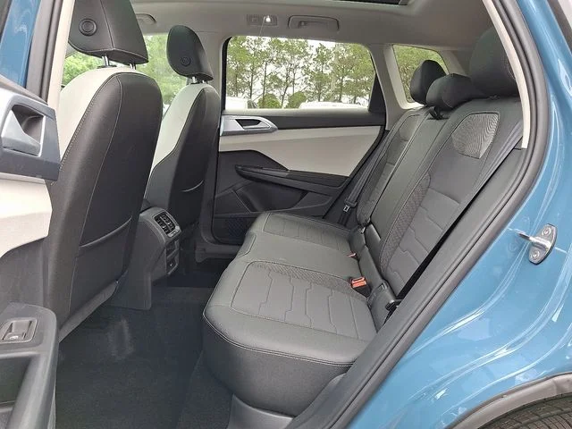New 2025 Blue Volkswagen 1.5T SE image 6