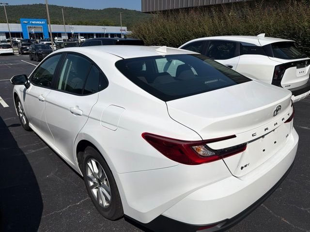 Used 2025 Ice Toyota LE image 5