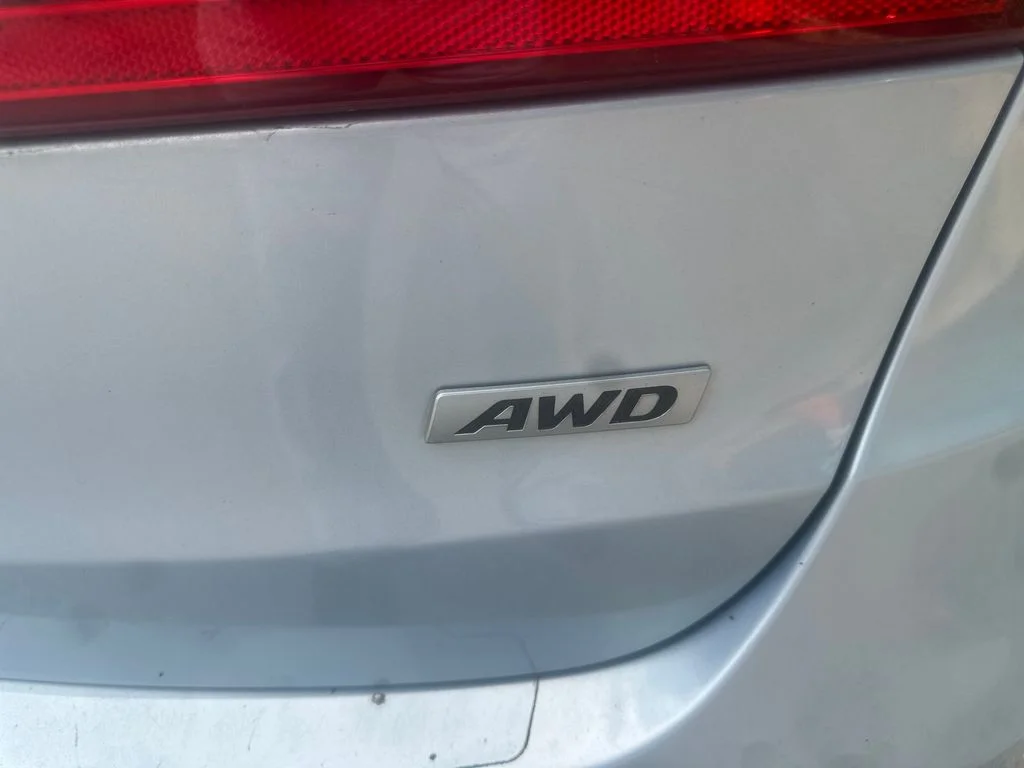 Used 2013 Blue Hyundai GLS image 23