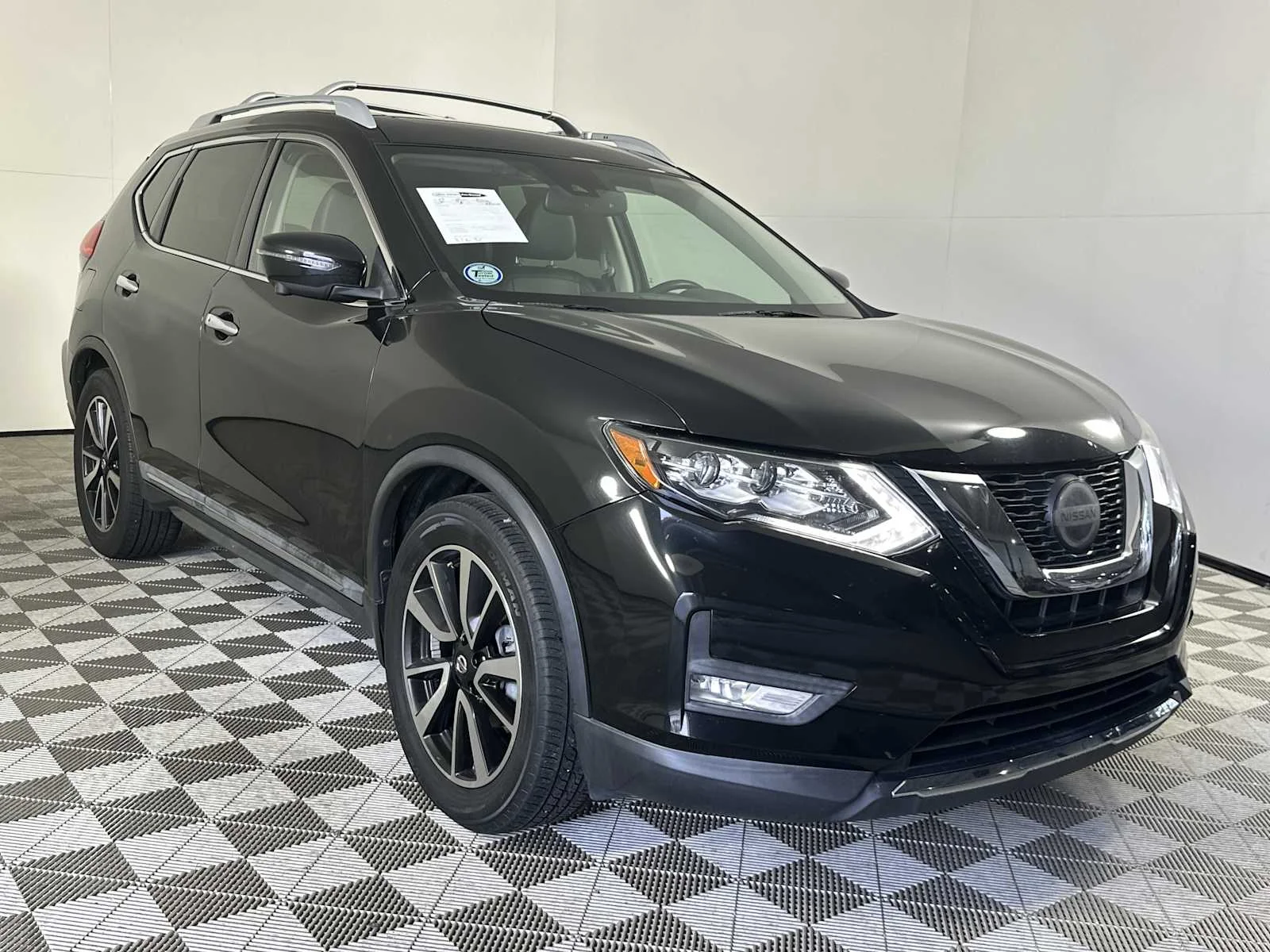 2019 Nissan Rogue SL FWD's photo