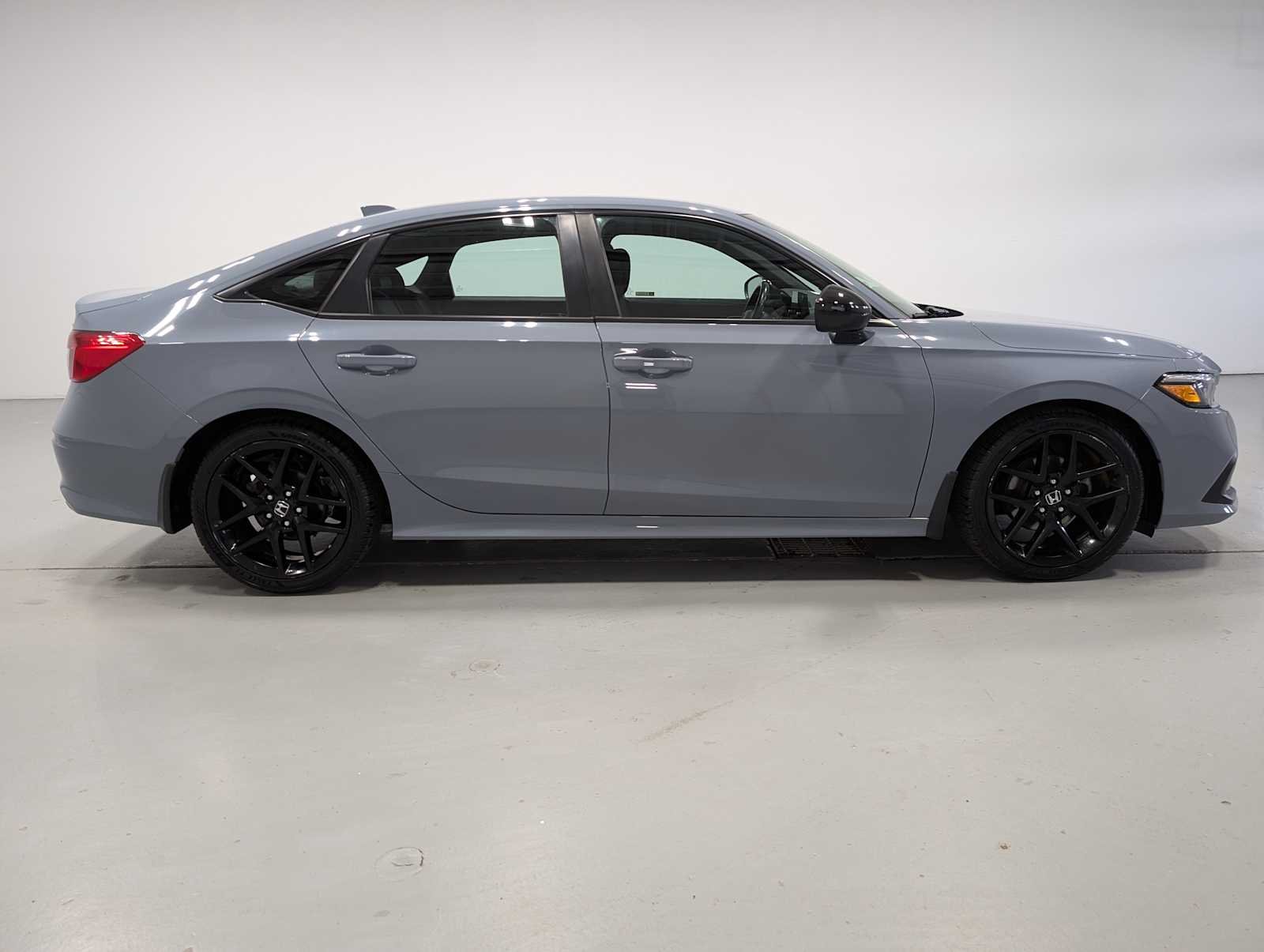 Used 2022 Sonic Gray Pearl Honda Sport image 7