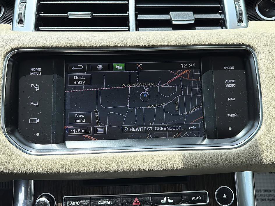 Used 2014 Fuji White Land Rover HSE image 16