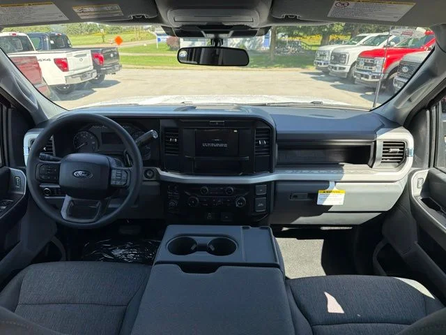 New 2027 Oxford White Ford F-350® XL image 45