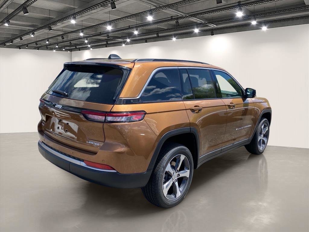 New 2026 Copper Shino Metallic Clearcoat Jeep Limited image 4