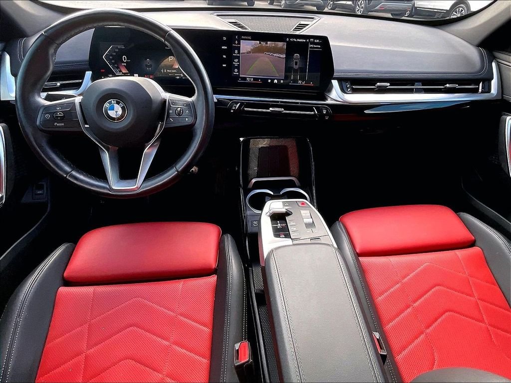 Used 2024 Silver BMW xDrive28i image 21