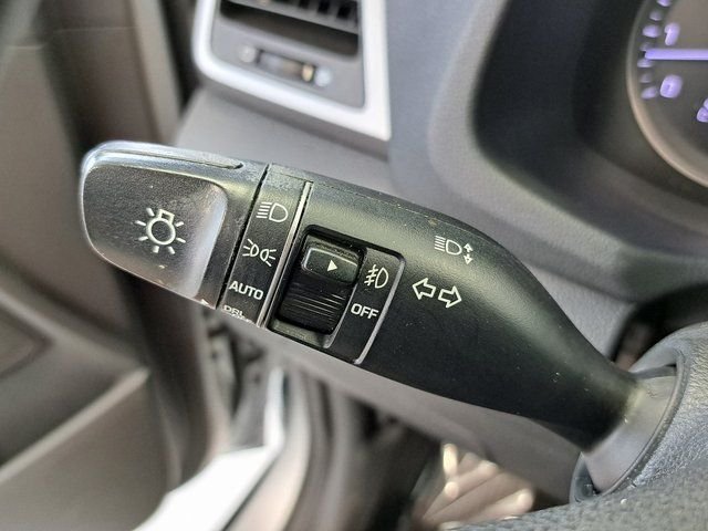 Used 2018 Silver Hyundai Limited image 12