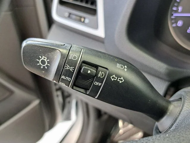 Used 2018 Silver Hyundai Limited image 12