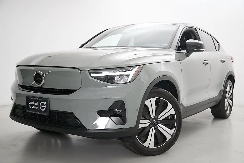 Certified 2023 Volvo C40 Plus with VIN YV4ED3GL4P2036183 for sale in Oak Park, IL