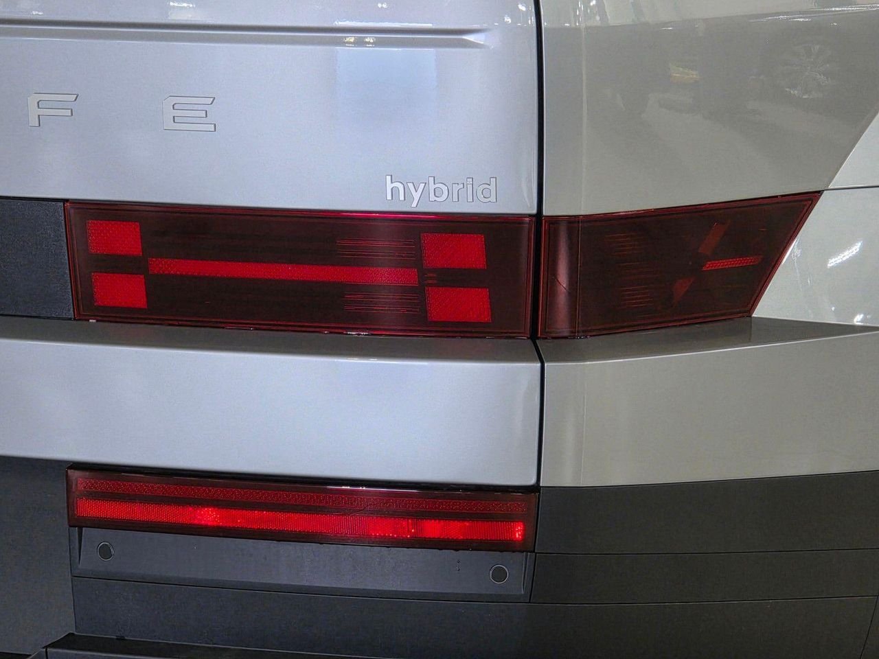 New 2027 Shimmering Silver Hyundai SEL image 12