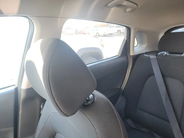 Used 2022 Silver Hyundai SEL image 15