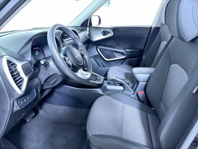 Used 2024 FUSION BLACK Kia LX image 18