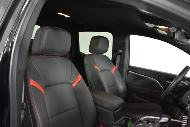 2023 Chevrolet Colorado Z71 - Photo 11