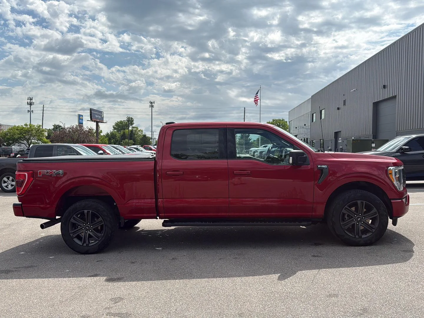 Used 2022 Rapid Red Metallic Tinted Clearcoat Ford XLT image 2
