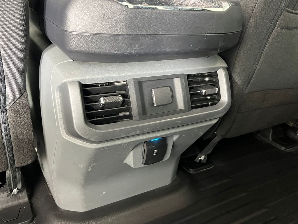 Used 2021 Oxford White Ford XLT image 24