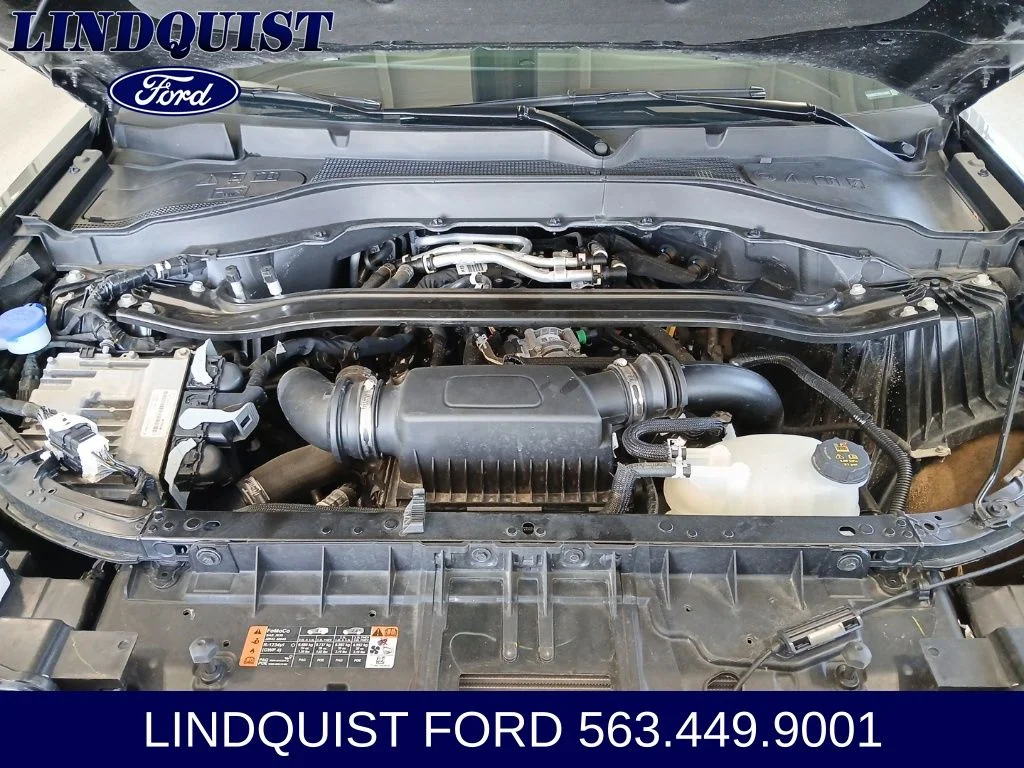 Used 2025 Gray Metallic Ford Platinum image 18