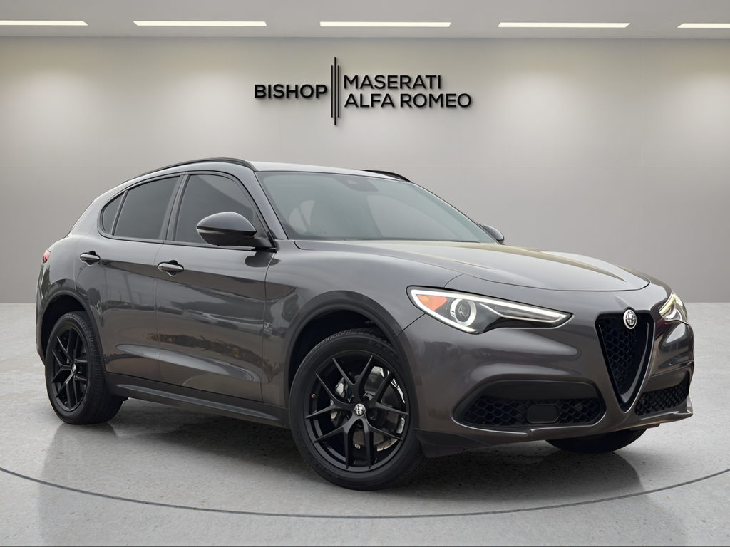 2021 Alfa Romeo Stelvio Base