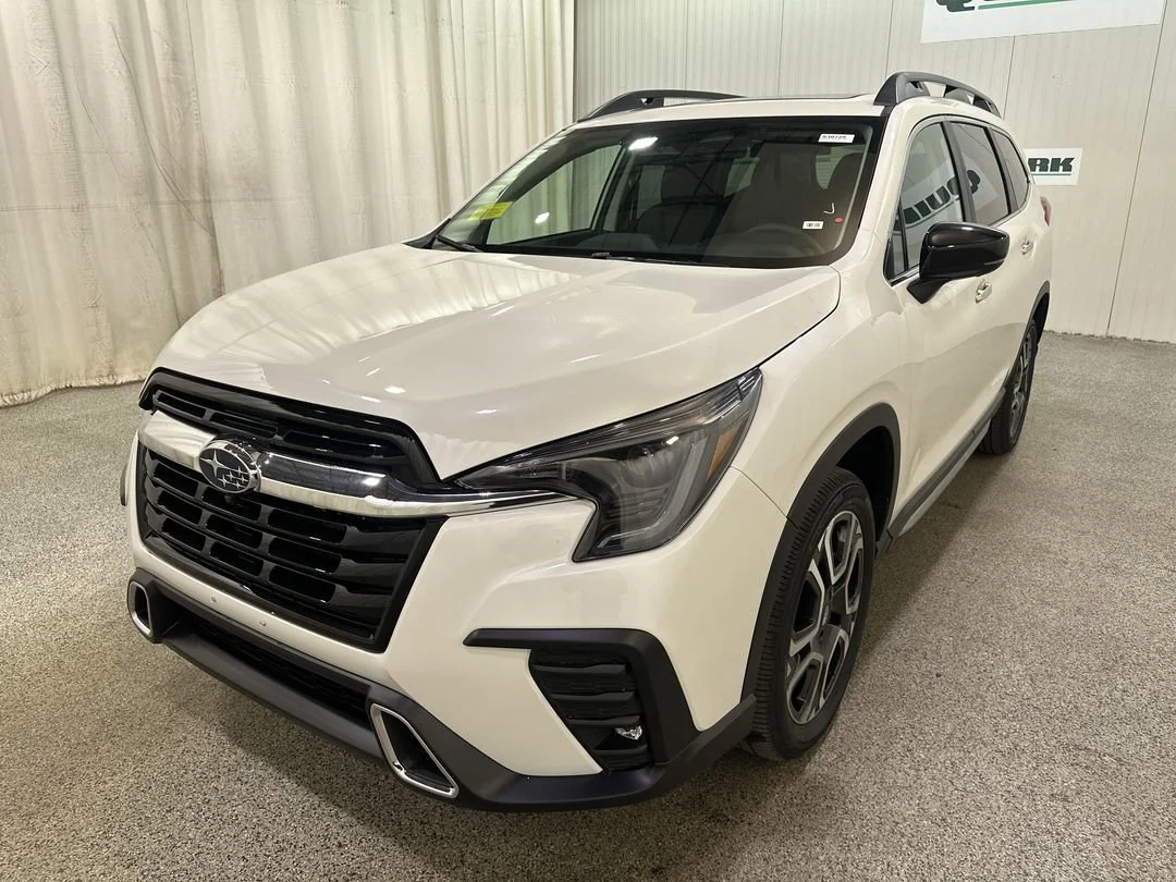 New 2026 Crystal White Pearl Subaru Touring image 4