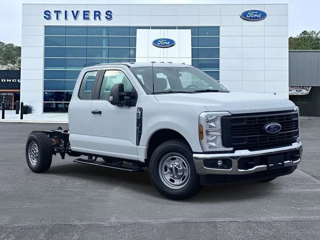2026 Ford F-250 XL SuperCab 8' Box's photo