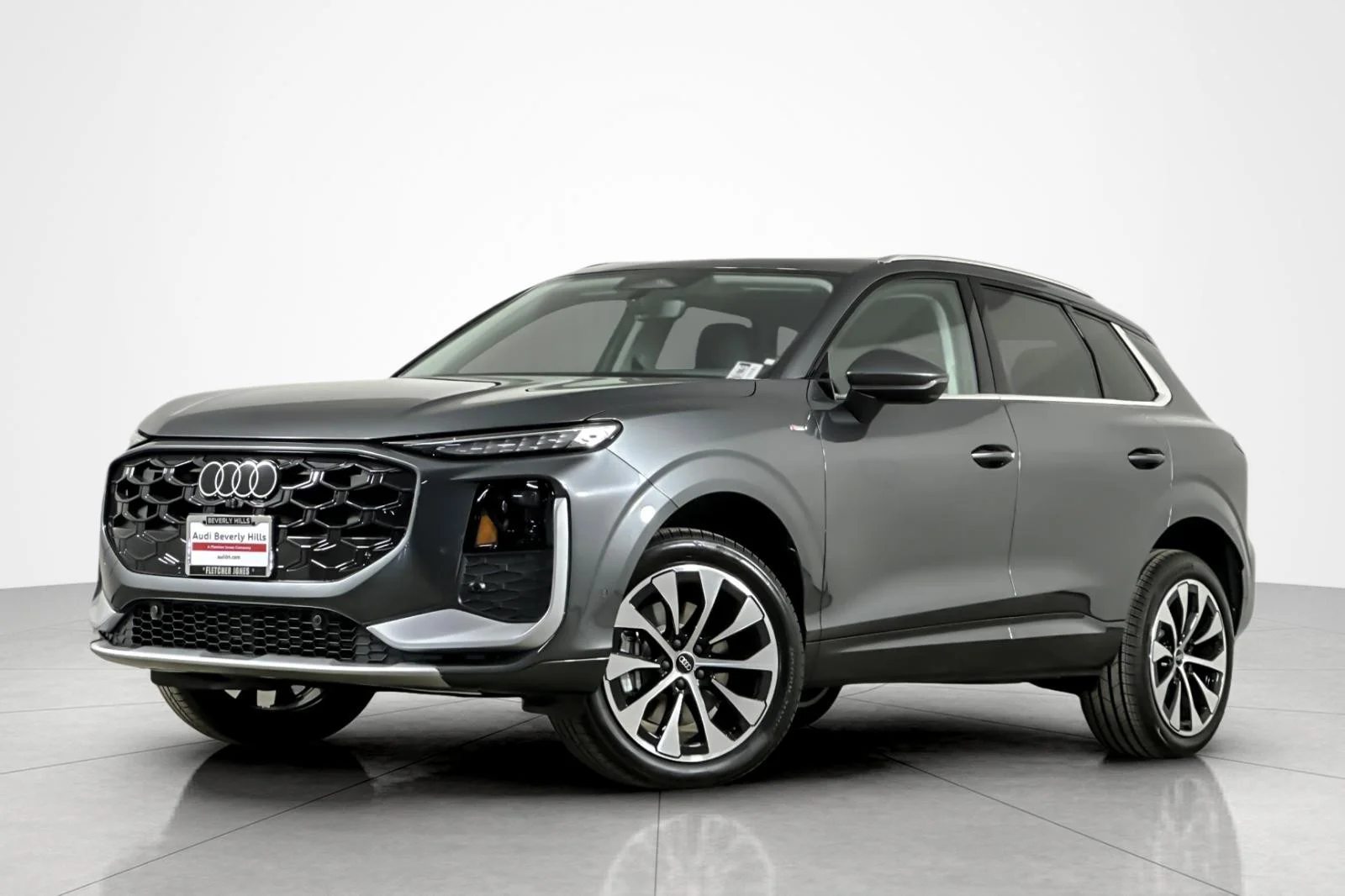 2026 Audi Q3 S line quattro's photo