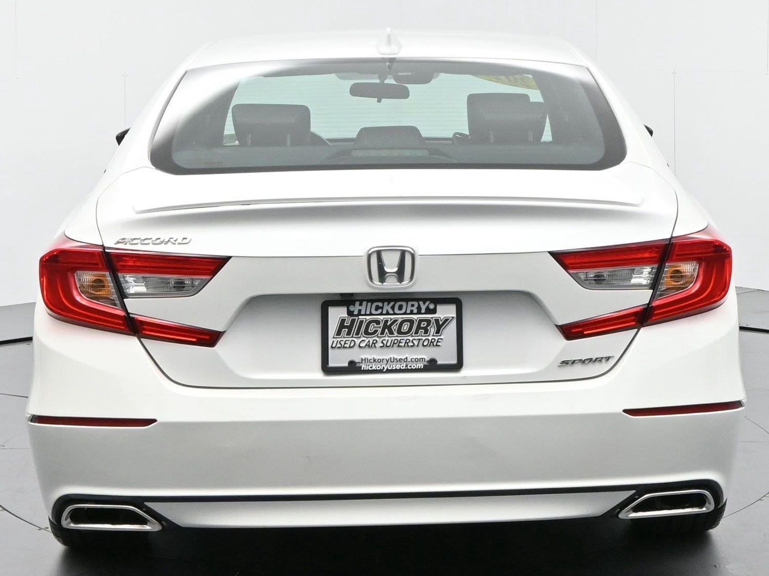 Used 2020 Platinum White Pearl Honda Sport image 6