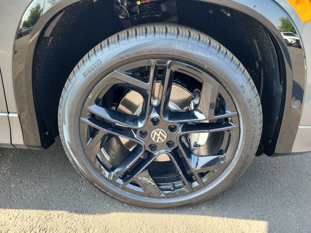 New 2026 Gray Volkswagen 2.0T SE R-Line Black image 20