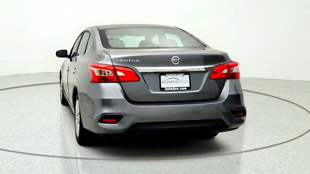 Used 2018 Gun Metallic Nissan S CVT image 6