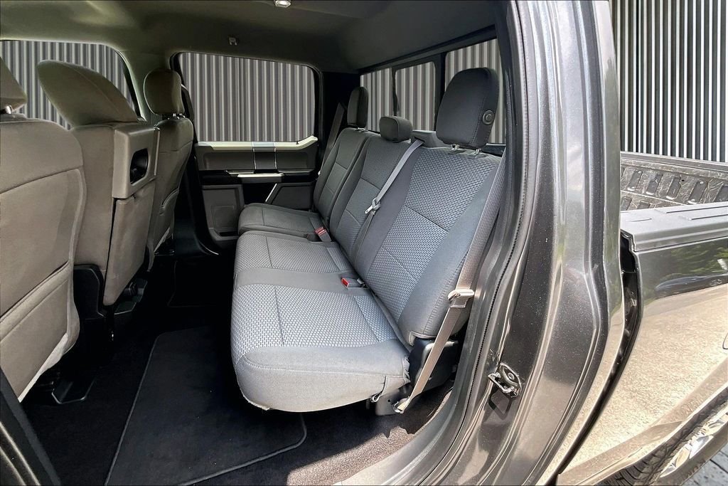 Used 2019 Gray Ford XLT image 30