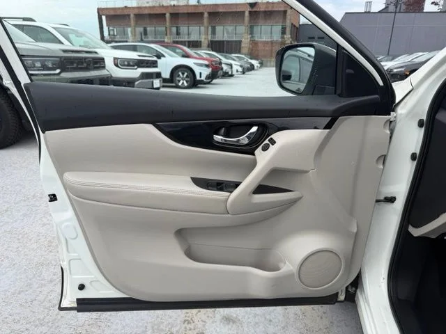 Used 2019 White Nissan SV image 11