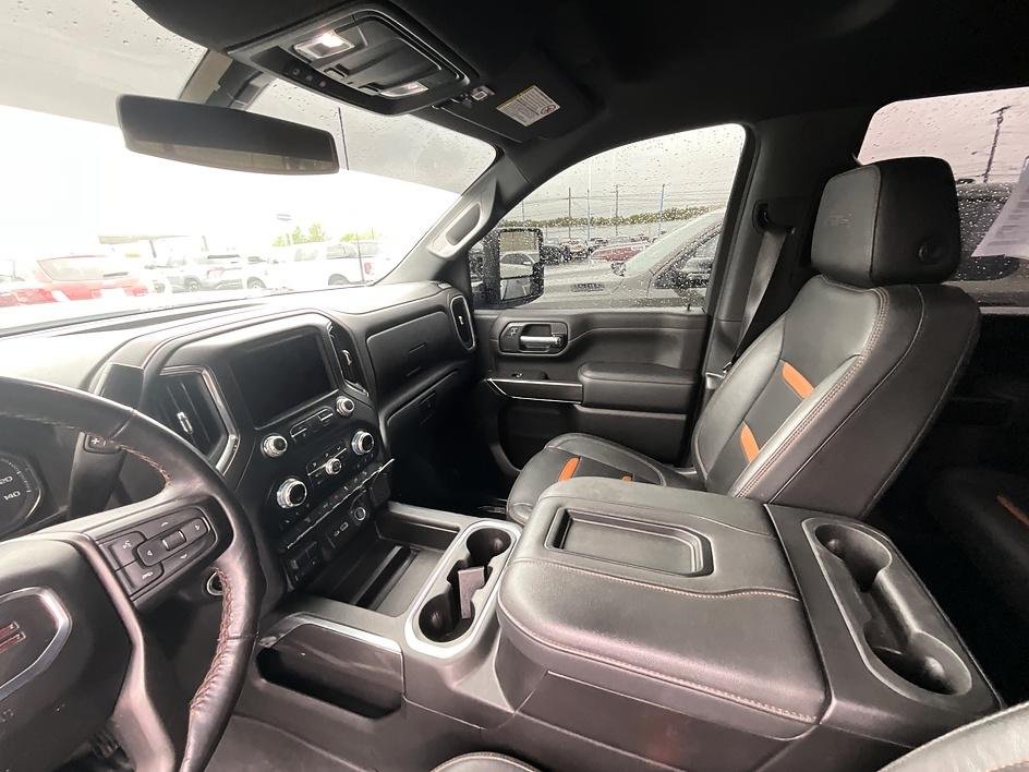 Used 2021 White GMC AT4 image 42