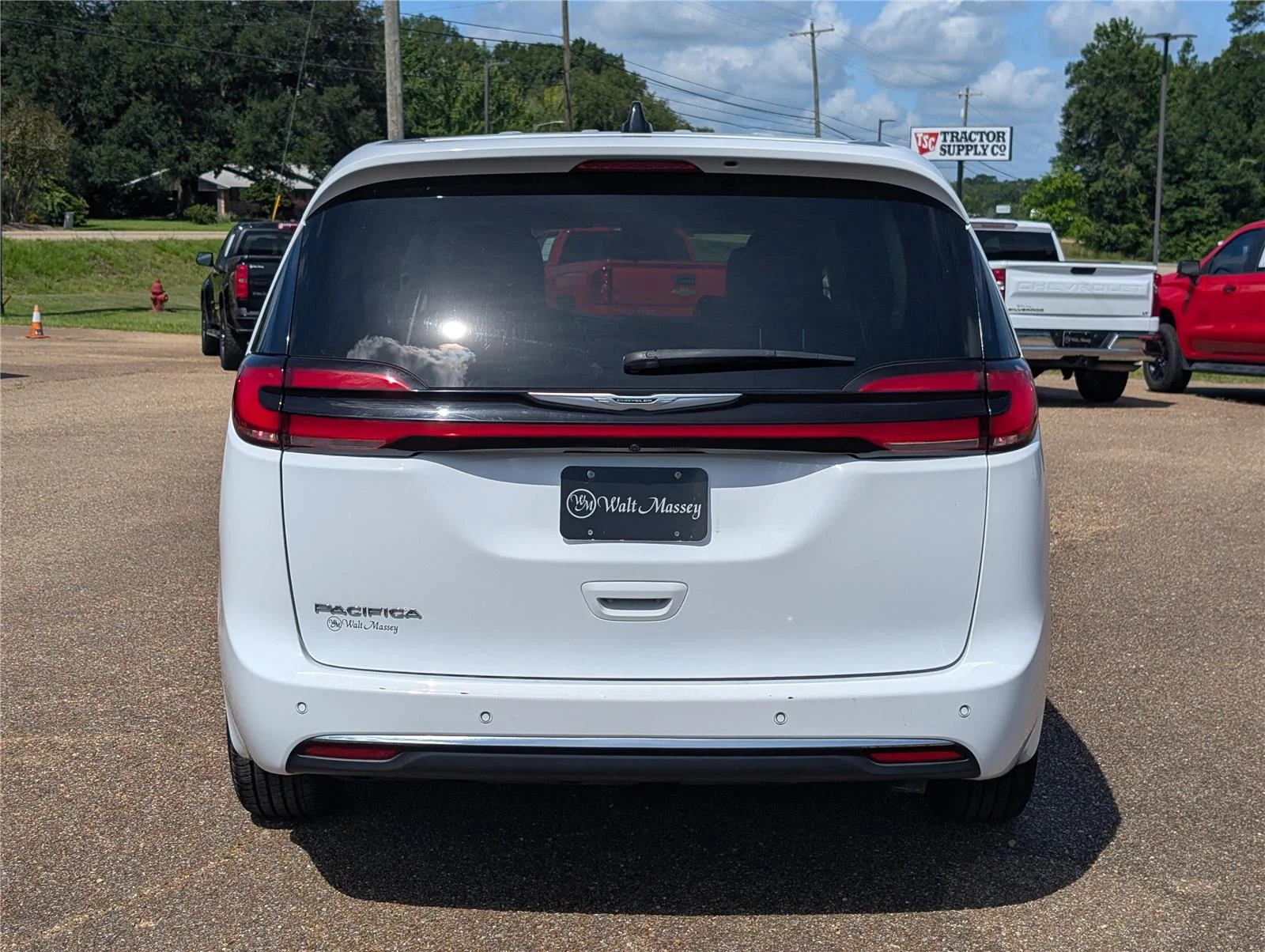 Used 2024 Bright White Clearcoat Chrysler Touring L image 4